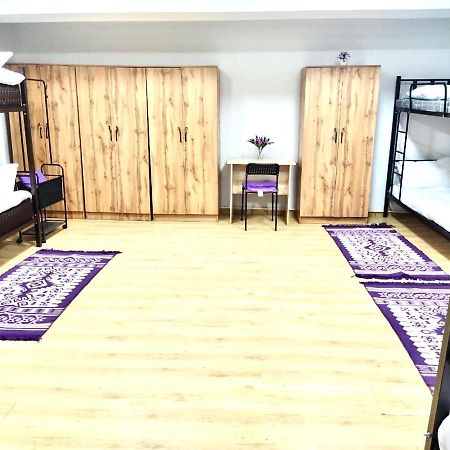 Like Home Hostel Na Timiryazeva อัลมาตี ภายนอก รูปภาพ