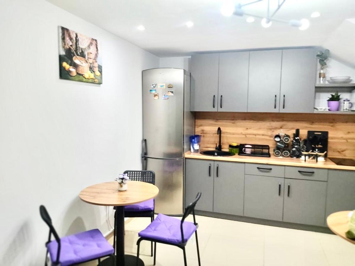 Like Home Hostel Na Timiryazeva อัลมาตี ภายนอก รูปภาพ